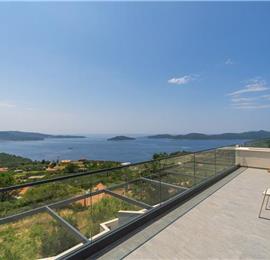 4 bedroom villa with pool in Dubrovnik region, sleeps 8 